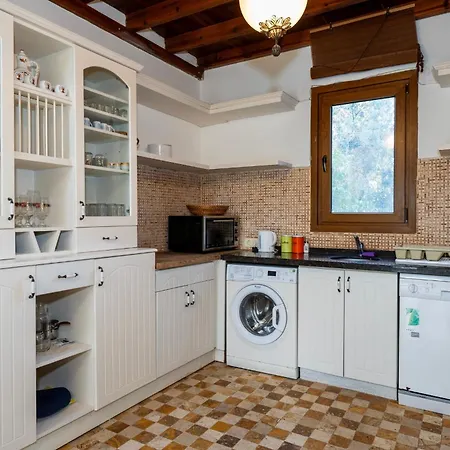 4 Bdr With Swimming Pool In Kayakoy Villa Fethiye